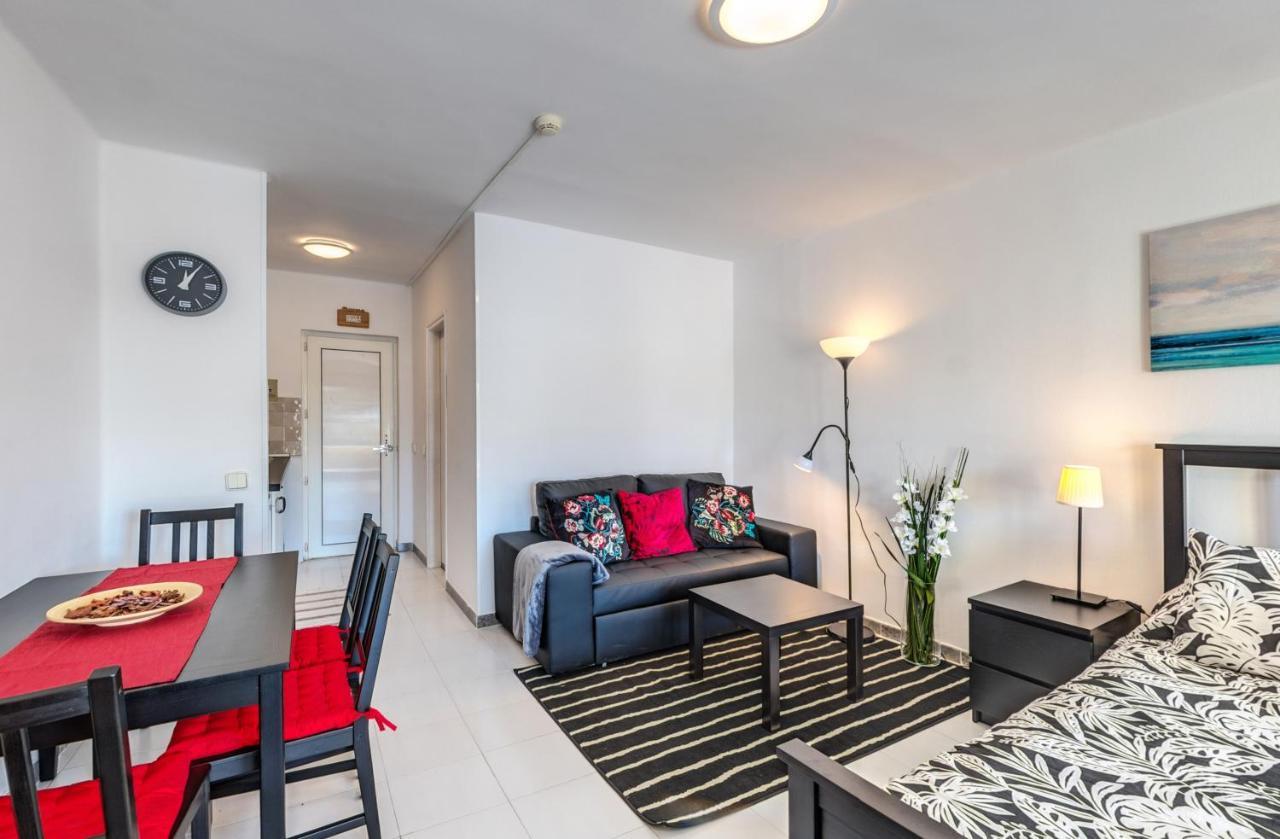 Apartamento Paternal Playa Roca. Costa Teguise Bagian luar foto