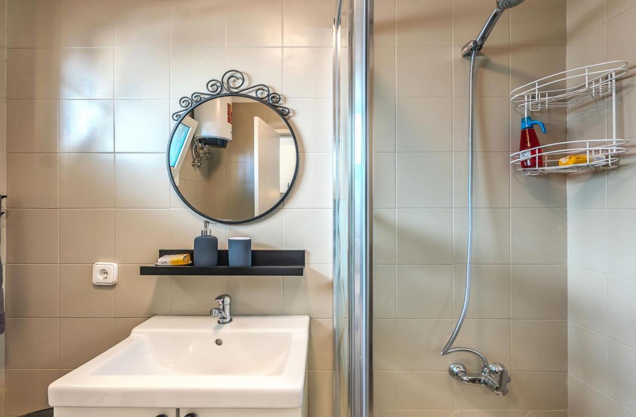 Apartamento Paternal Playa Roca. Costa Teguise Bagian luar foto