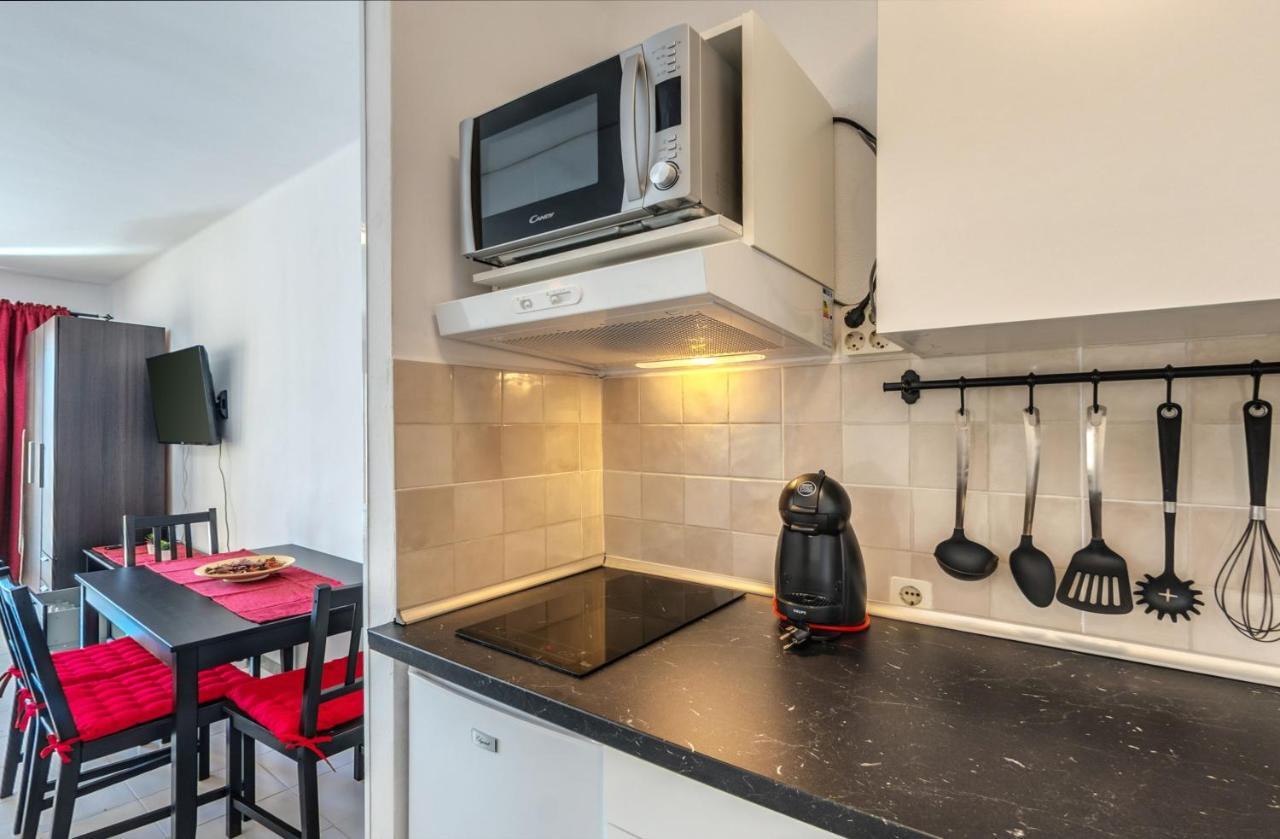 Apartamento Paternal Playa Roca. Costa Teguise Bagian luar foto
